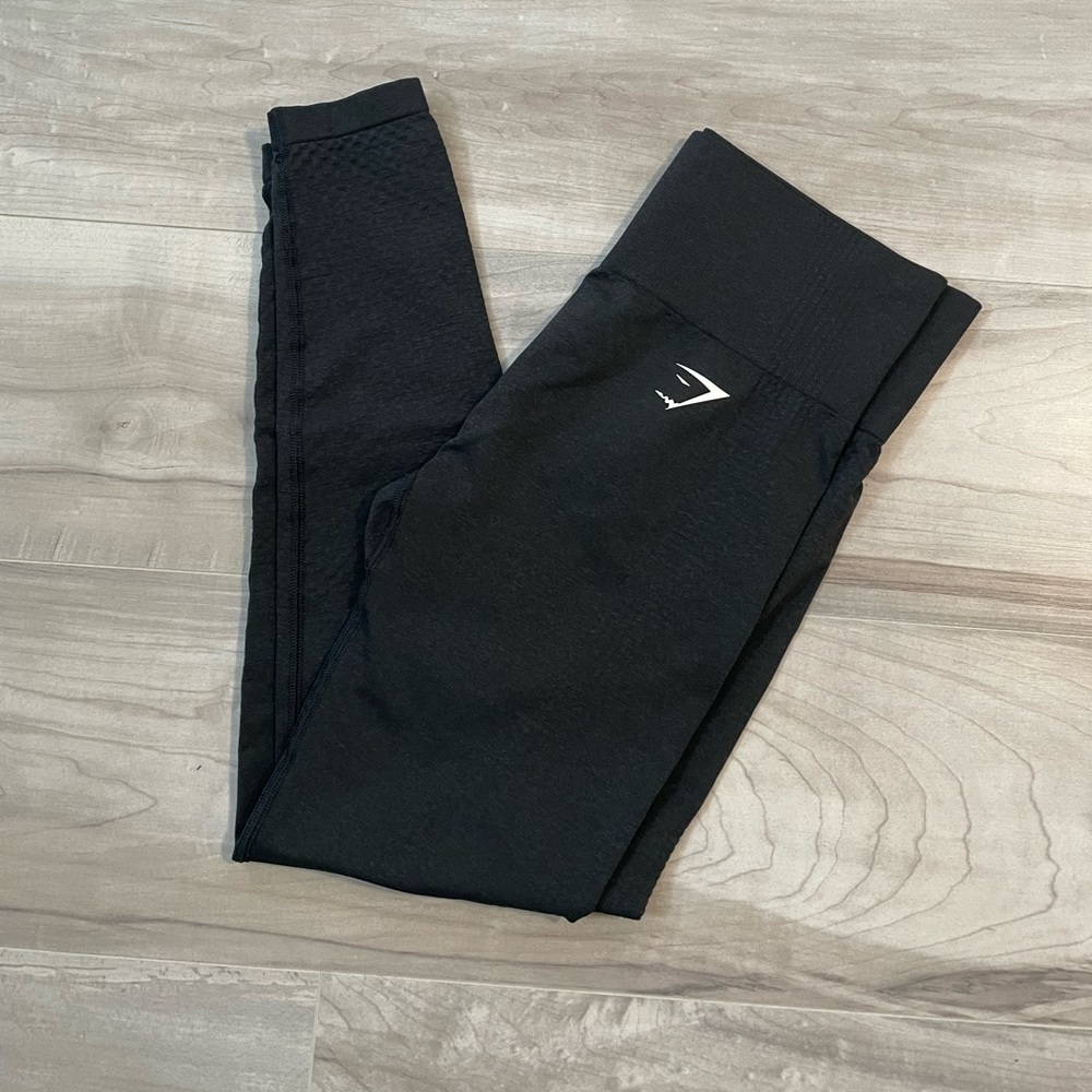 GYMSHARK Black Textured Leggings- Size: (SMALL- See Measurements)